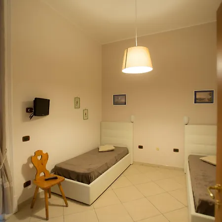 A Casa Di Nonna Giulia נאפולי