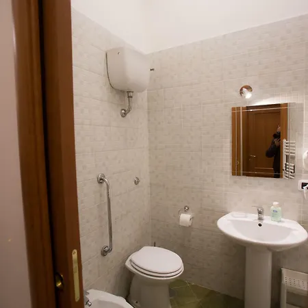 A Casa Di Nonna Giulia לינה וארוחת בוקר