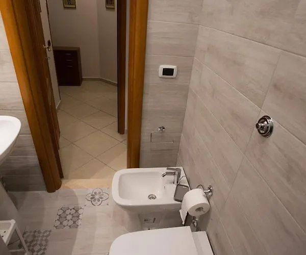 A Casa Di Nonna Giulia 3* Neapol