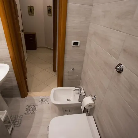 A Casa Di Nonna Giulia 3* Napoli