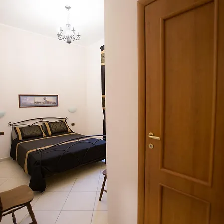 A Casa Di Nonna Giulia 3* Napoli