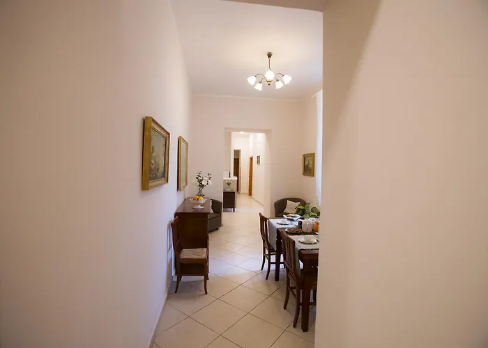 A Casa Di Nonna Giulia Bed & Breakfast 3*